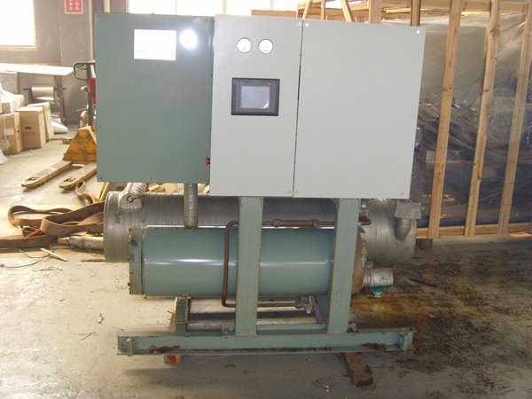 三都镇酒店中央空调不停机清洗方法介绍